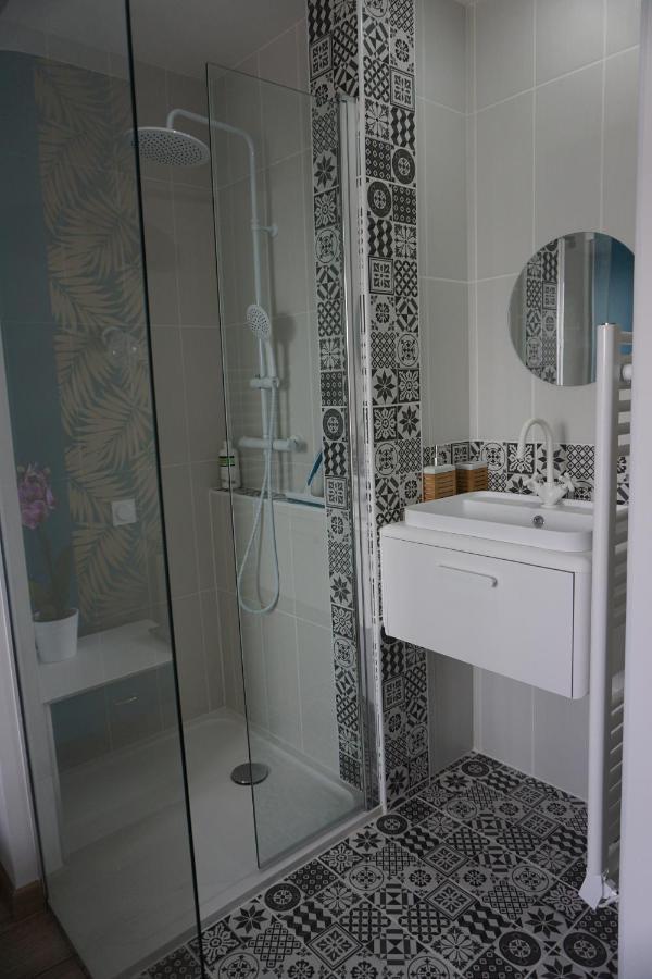 Appart Chic & Moderne Avec Balcon La Roche-sur-Yon Bagian luar foto