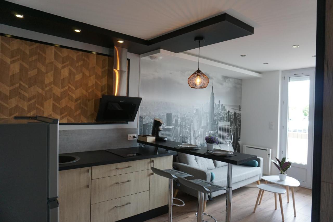 Appart Chic & Moderne Avec Balcon La Roche-sur-Yon Bagian luar foto